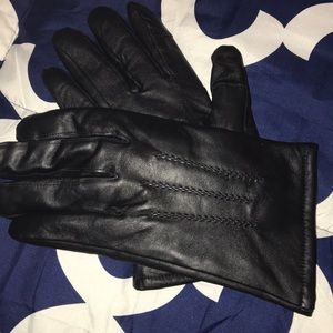 Royal class black goat leather gloves
